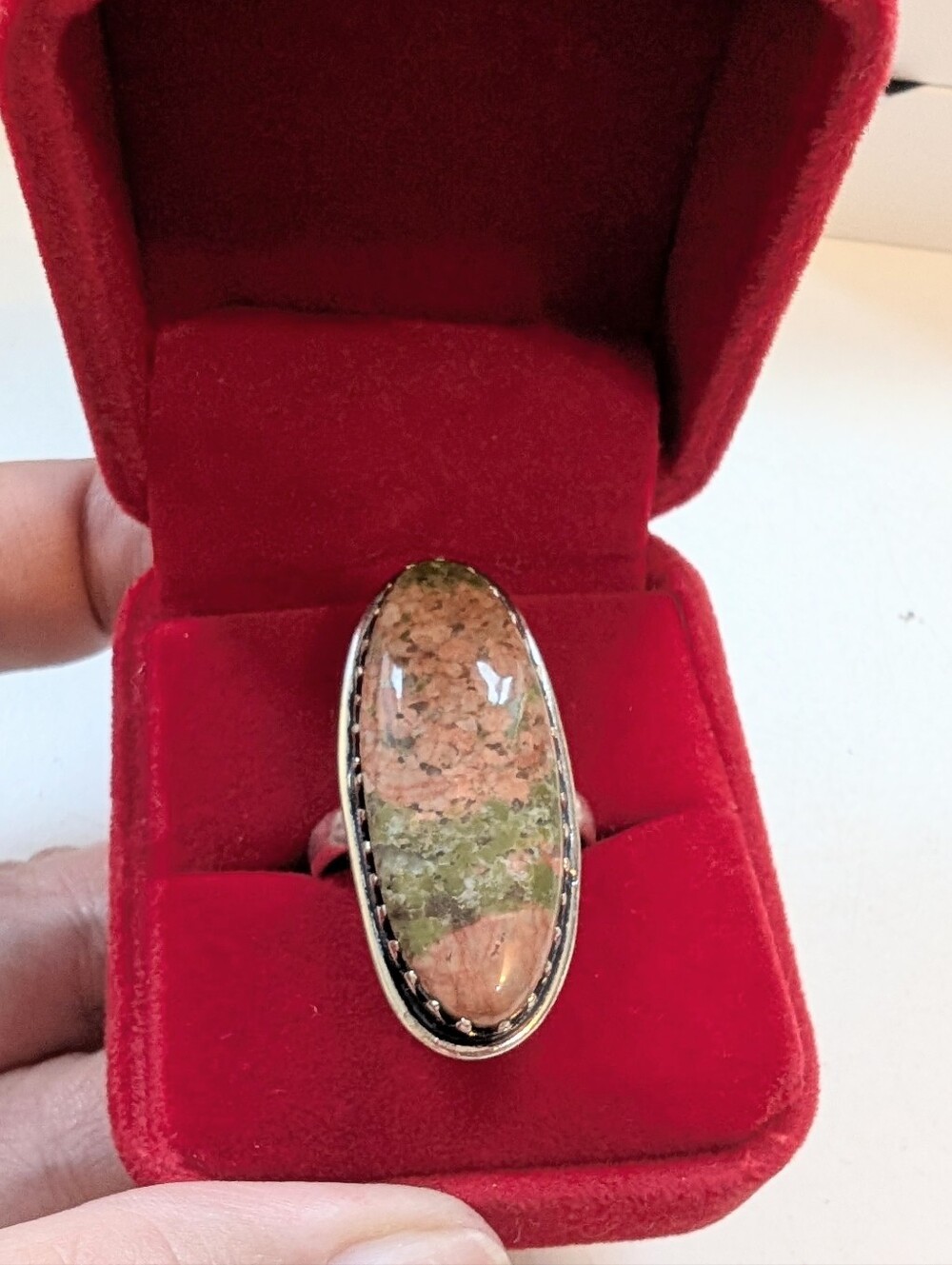 Vintage Handcrafted Unakite Oval Set In Sterling Silver Size 10